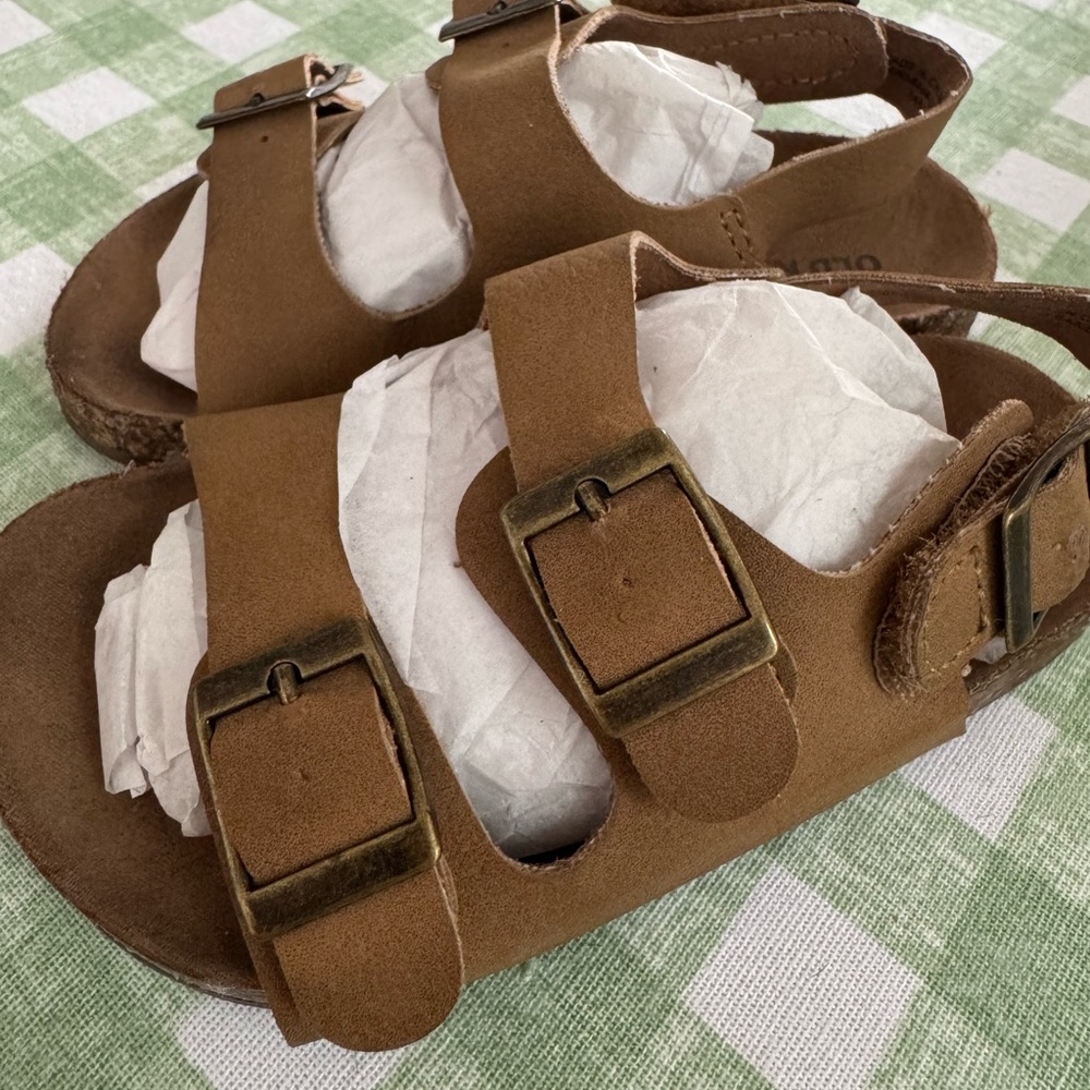 Old Navy Kids Tan Buckle Strappy Sandals